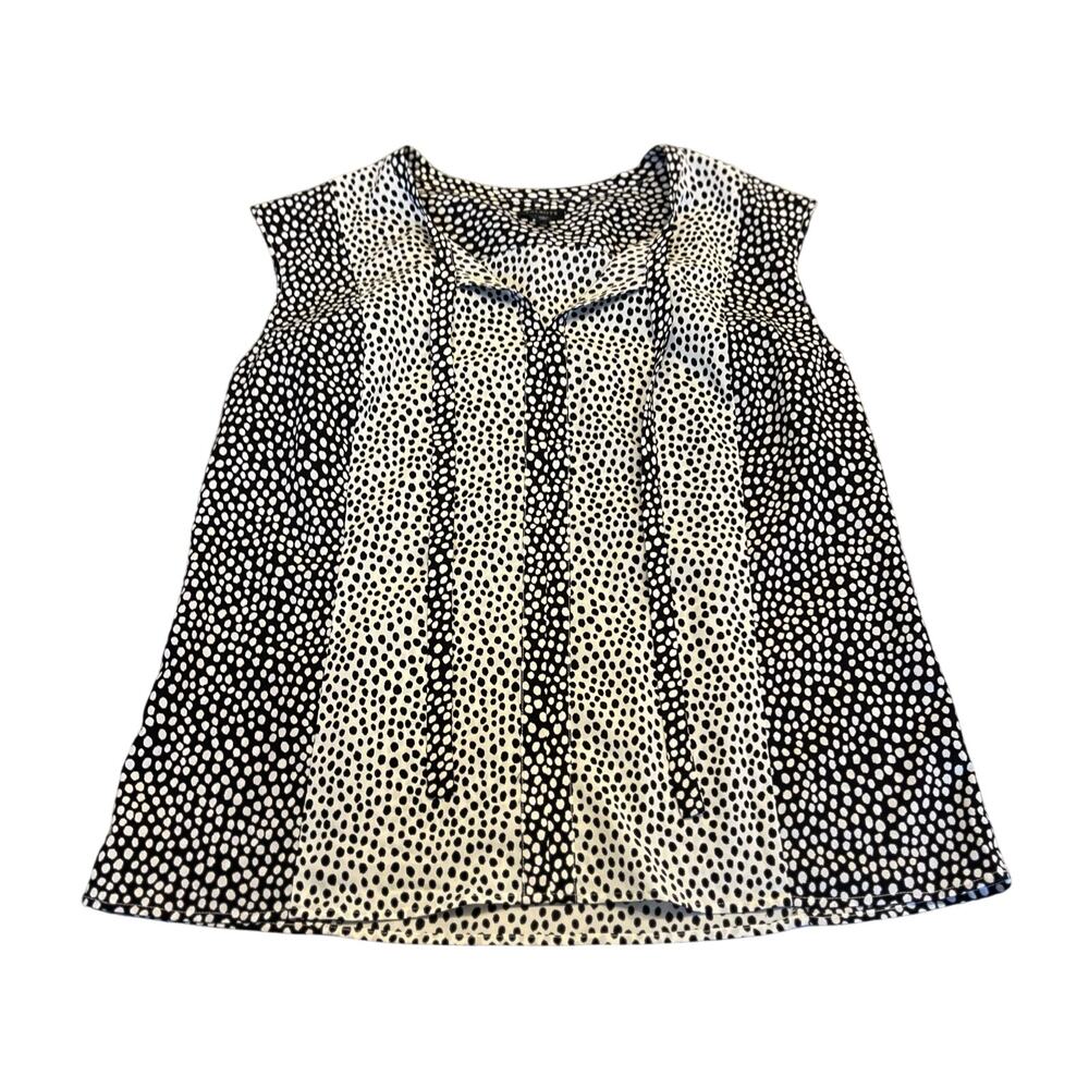 Talbots women’s top size M sleeveless black and white